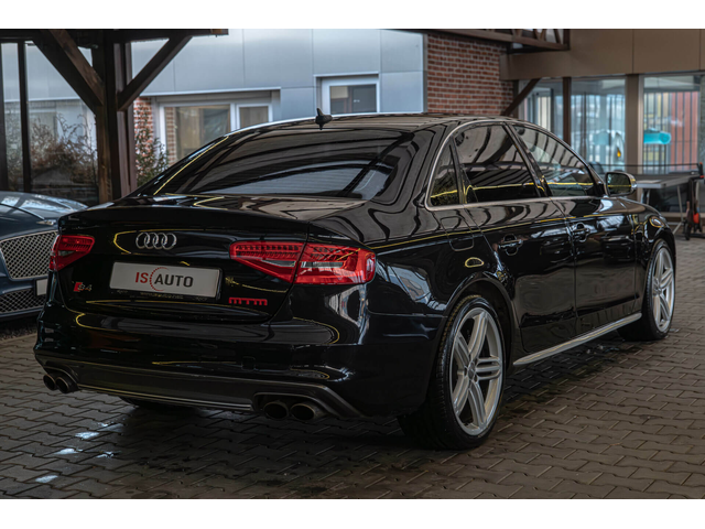 Audi S4 Sedan/V6/Подгрев/F1/Navi - автомобили, коли, обяви за нови и употребявани 3