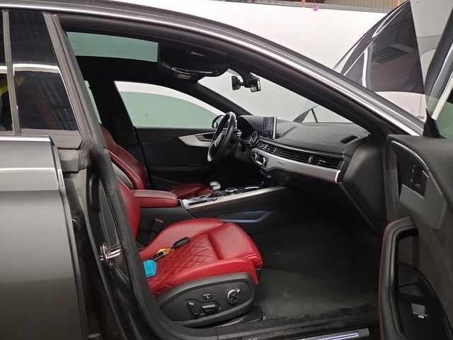 Audi S5 PROGRESSIV * * CARFAX * * АВТО КРЕДИТ * * - автомобили, коли, обяви за нови и употребявани 7