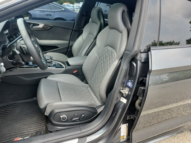 Audi S5BACK 3L 6cyl AWD - автомобили, коли, обяви за нови и употребявани 3