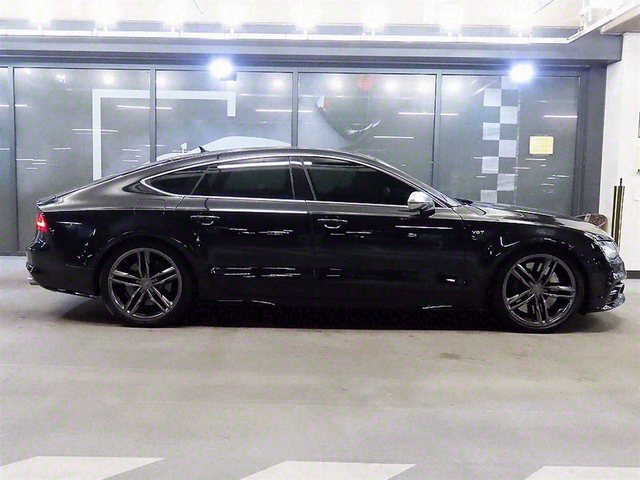 Audi S7 4.0 TFSE Quattro 4G - автомобили, коли, обяви за нови и употребявани 2