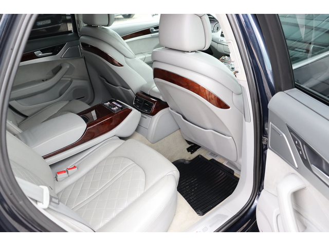 Audi S8 TOP!!! - автомобили, коли, обяви за нови и употребявани 11