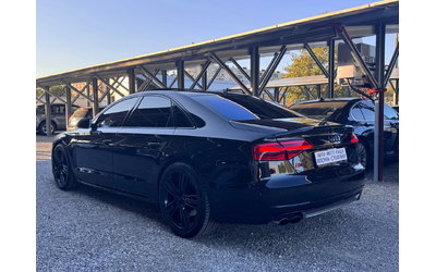 audi-s8 - 1