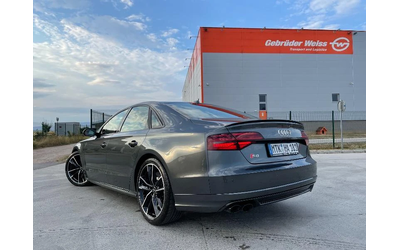 audi-s8 - 4