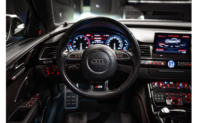 audi-s8 - 3