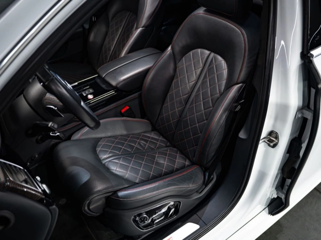 Audi S8 ОЧАКВАН ВНОС Audi S8+ CERAMIC Limited edition - автомобили, коли, обяви за нови и употребявани 5