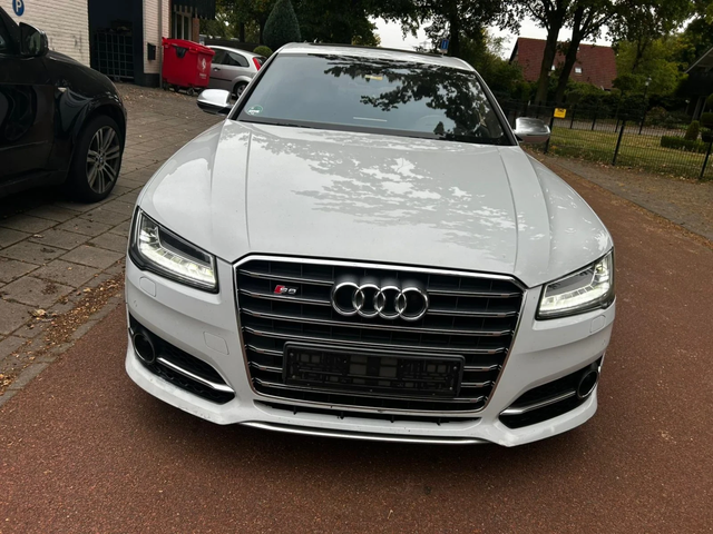 Audi S8 ОЧАКВАН ВНОС Audi S8  CERAMIC* MATRIX - автомобили, коли, обяви за нови и употребявани 0