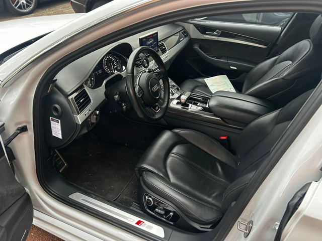Audi S8 ОЧАКВАН ВНОС Audi S8  CERAMIC* MATRIX - автомобили, коли, обяви за нови и употребявани 9