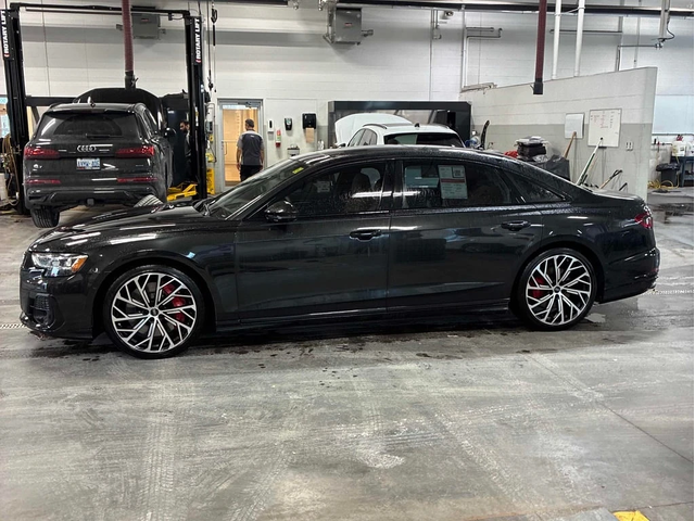 Audi S8 * 4.0 TFSI quattro * CARFAX * ЦЕНА ДО БГ - автомобили, коли, обяви за нови и употребявани 1