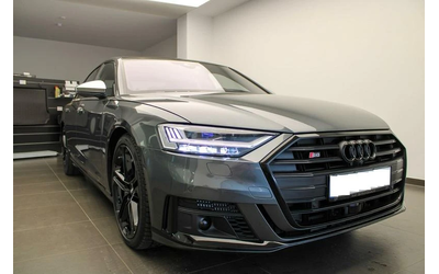 audi-s8 - 0