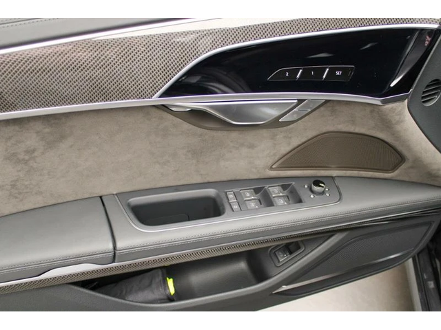 Audi S8 4.0 TFSI quattro - автомобили, коли, обяви за нови и употребявани 5