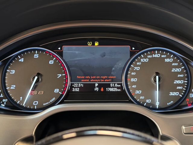 Audi S8 Plus/Nardo/MTM - автомобили, коли, обяви за нови и употребявани 8