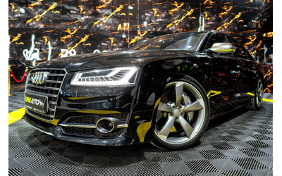audi-s8 - 0