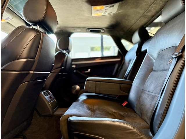 Audi S8 V10* Ceramic* Carbon* Bang&Olufsen* Лизинг* - автомобили, коли, обяви за нови и употребявани 14