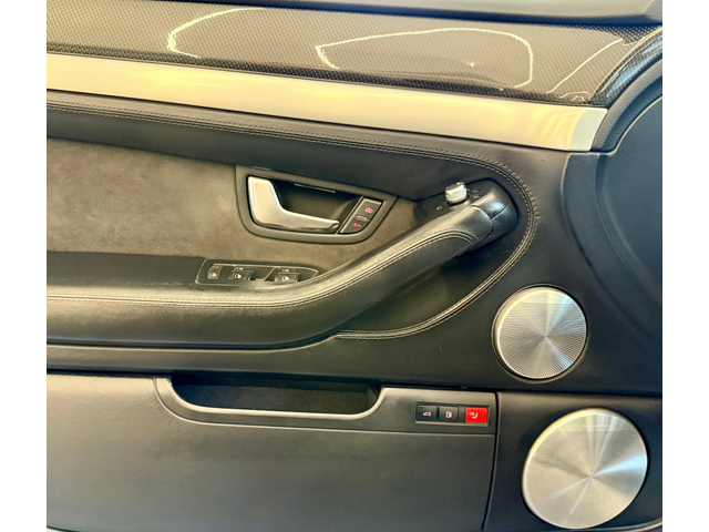 Audi S8 V10* Ceramic* Carbon* Bang&Olufsen* Лизинг* - автомобили, коли, обяви за нови и употребявани 6