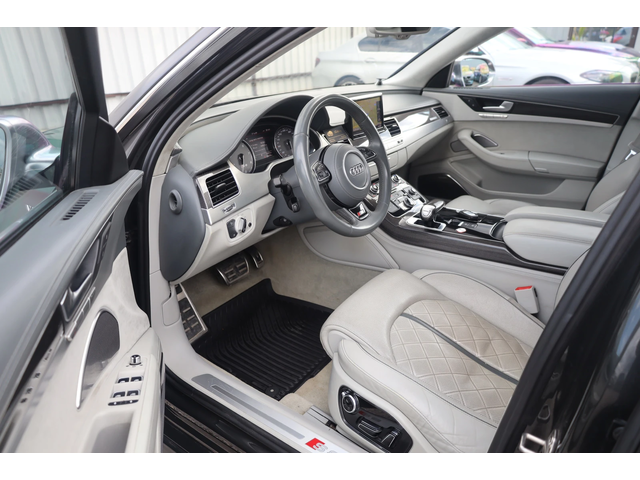 Audi S8 S8 - автомобили, коли, обяви за нови и употребявани 10