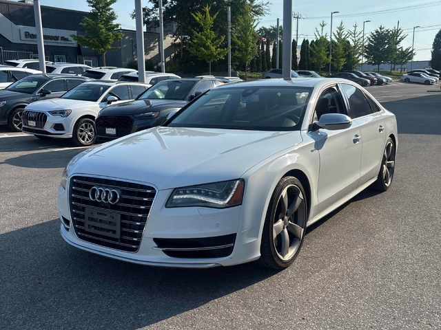 Audi S8 4.0L 8cyl AWD - автомобили, коли, обяви за нови и употребявани 0