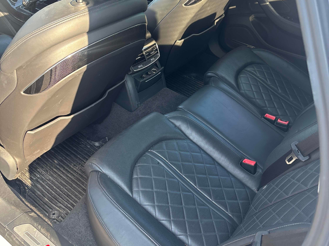 Audi S8 4.0L 8cyl AWD - автомобили, коли, обяви за нови и употребявани 11