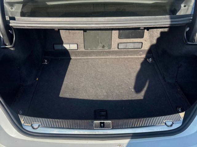 Audi S8 4.0L 8cyl AWD - автомобили, коли, обяви за нови и употребявани 12