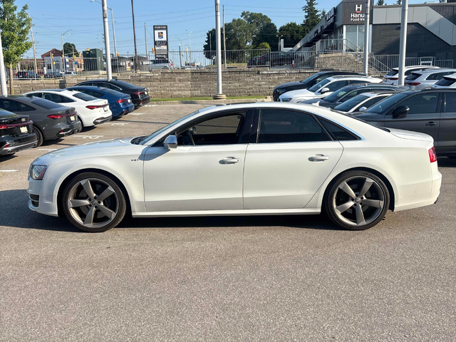 Audi S8 4.0L 8cyl AWD - автомобили, коли, обяви за нови и употребявани 1