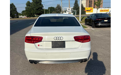 audi-s8-4-0l-8cyl-awd - 3