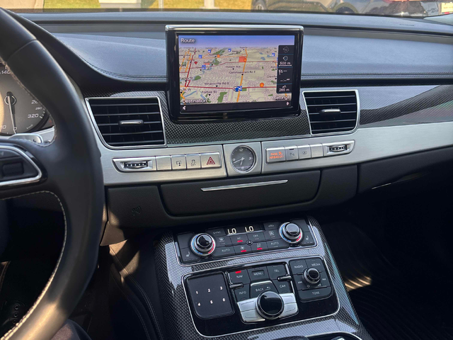Audi S8 4.0L 8cyl AWD - автомобили, коли, обяви за нови и употребявани 8