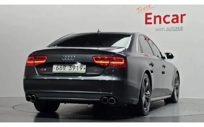 audi-s8 - 3