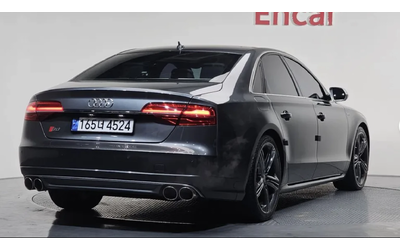audi-s8 - 1