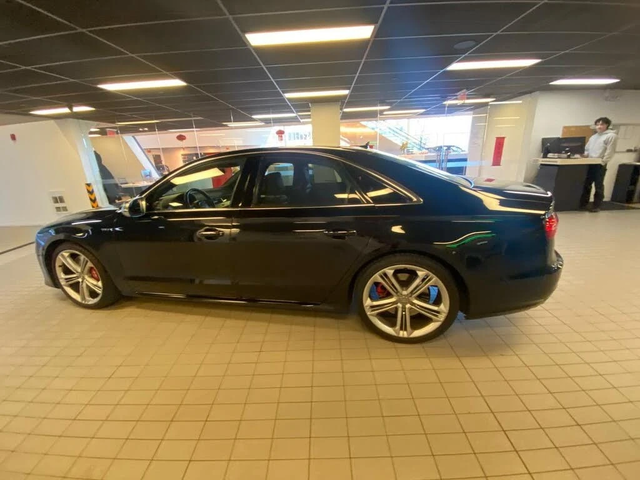 Audi S8 4.0Т* AвтоКредит * (ЦЕНА ДО БГ) - автомобили, коли, обяви за нови и употребявани 3