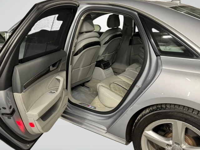 Audi S8 4.0Т* AвтоКредит * (ЦЕНА ДО БГ) - автомобили, коли, обяви за нови и употребявани 9