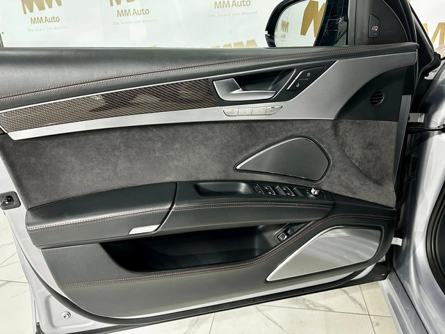 Audi S8 Plus* Quattro* Ceramic* Carbon* Matrix* B&O* HuD - автомобили, коли, обяви за нови и употребявани 9