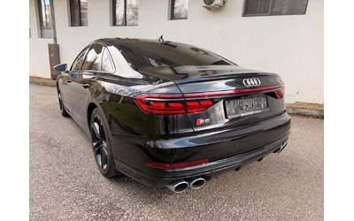 audi-s8 - 4