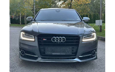 audi-s8 - 1