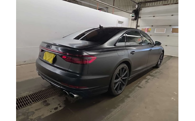 audi-s8 - 2
