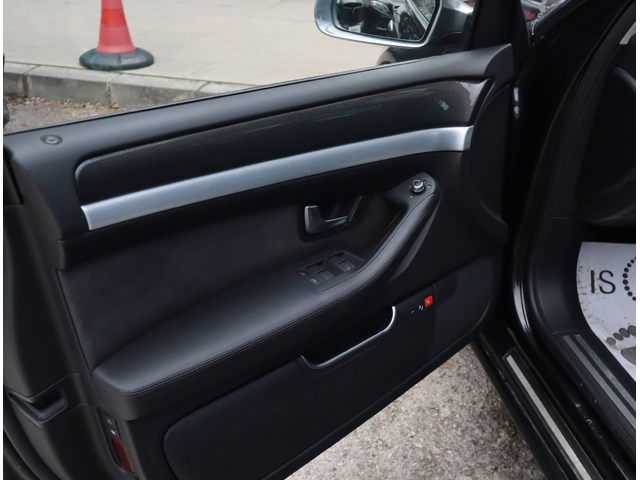 Audi S8 5.2FSI/Distronic/Lane Assist/Side Assist/Carbon/Подгрев - автомобили, коли, обяви за нови и употребявани 14