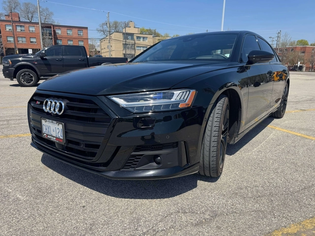 Audi S8 - автомобили, коли, обяви за нови и употребявани 2