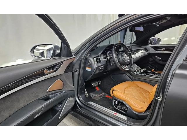 Audi S8 - автомобили, коли, обяви за нови и употребявани 2