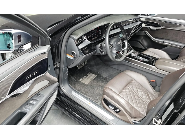 Audi S8 - автомобили, коли, обяви за нови и употребявани 1