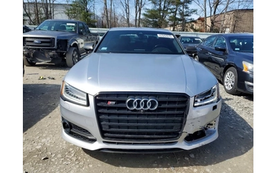 audi-s8 - 1