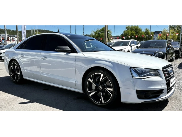 Audi S8 4.0TFSI 700+ HP CARBON MATRIX MASSAGE B&O DISTRONI - автомобили, коли, обяви за нови и употребявани 2