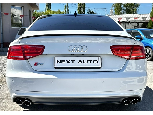 Audi S8 4.0TFSI 700+ HP CARBON MATRIX MASSAGE B&O DISTRONI - автомобили, коли, обяви за нови и употребявани 5