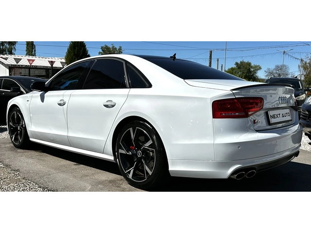 Audi S8 4.0TFSI 700+ HP CARBON MATRIX MASSAGE B&O DISTRONI - автомобили, коли, обяви за нови и употребявани 6