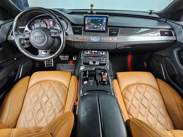 Audi S8 4.0 TFSI Quattro - автомобили, коли, обяви за нови и употребявани 13