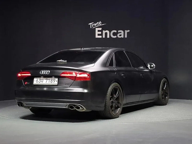 Audi S8 4.0 TFSI Quattro - автомобили, коли, обяви за нови и употребявани 2