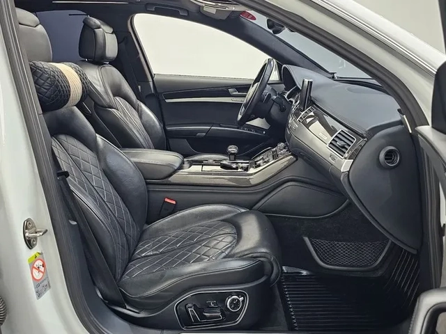 Audi S8 4.0 TFSI Quattro - автомобили, коли, обяви за нови и употребявани 10