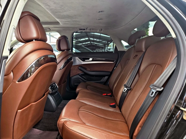 Audi S8 PLUS/ABT700PS/MATRIX/360CAM/DISTR/МАСАЖ/ОБДУХ/ВАКУ - автомобили, коли, обяви за нови и употребявани 15