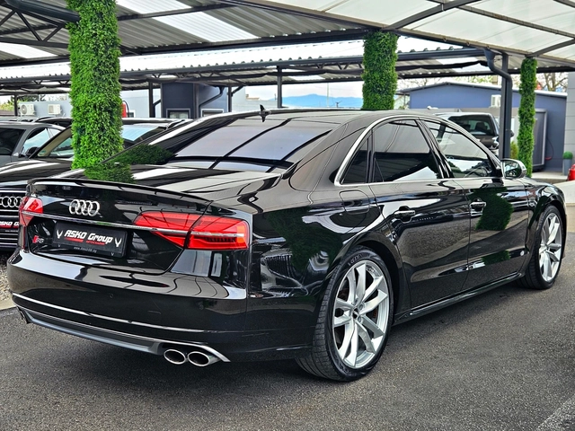 Audi S8 PLUS/ABT700PS/MATRIX/360CAM/DISTR/МАСАЖ/ОБДУХ/ВАКУ - автомобили, коли, обяви за нови и употребявани 4