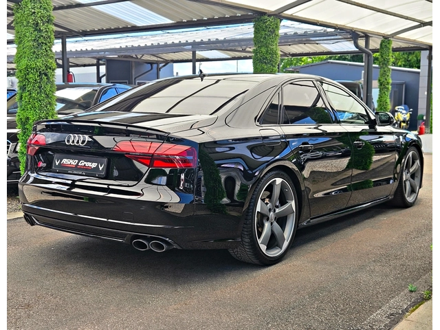 Audi S8 ! PLUS/CERAMIC/DISTR/360CAM/МАСАЖ/ОБДУХ/ВАКУУМ/LIZ - автомобили, коли, обяви за нови и употребявани 4