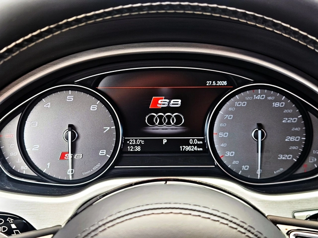 Audi S8 ! PLUS/CERAMIC/DISTR/360CAM/МАСАЖ/ОБДУХ/ВАКУУМ/LIZ - автомобили, коли, обяви за нови и употребявани 8