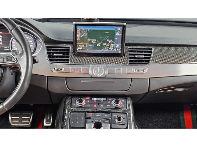 Audi S8 360* HEAD-UP* DISTRONIK* B&O* CARBON* ОБДУХ* КРАЙН - автомобили, коли, обяви за нови и употребявани 9