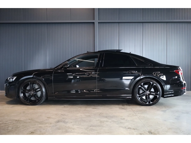 Audi S8 * CARBON* CERAMIC BRAKE* B&O* PANO* 360* - автомобили, коли, обяви за нови и употребявани 2